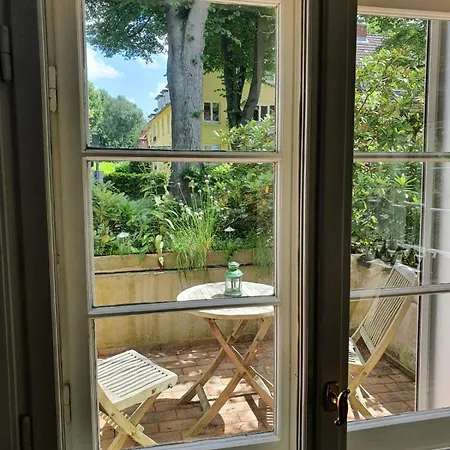 Wakenitz-villa Anno 1922 With River Access Lubeka