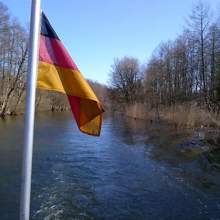 Wakenitz-villa Anno 1922 With River Access * Λίμπεκ