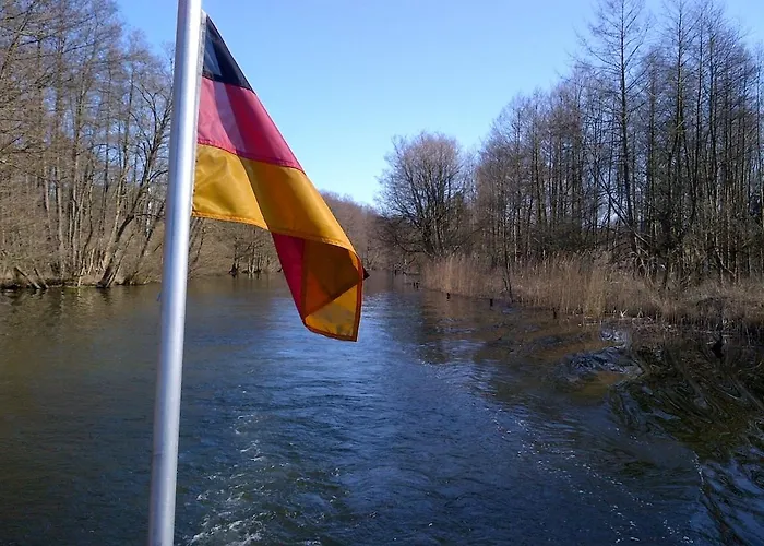Wakenitz-villa Anno 1922 With River Access * Lübeck