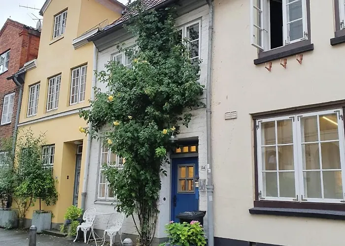 Wakenitz-villa Anno 1922 With River Access Apartament Lubeka